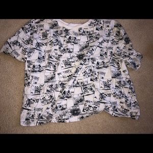 Disney black and white t-shirt